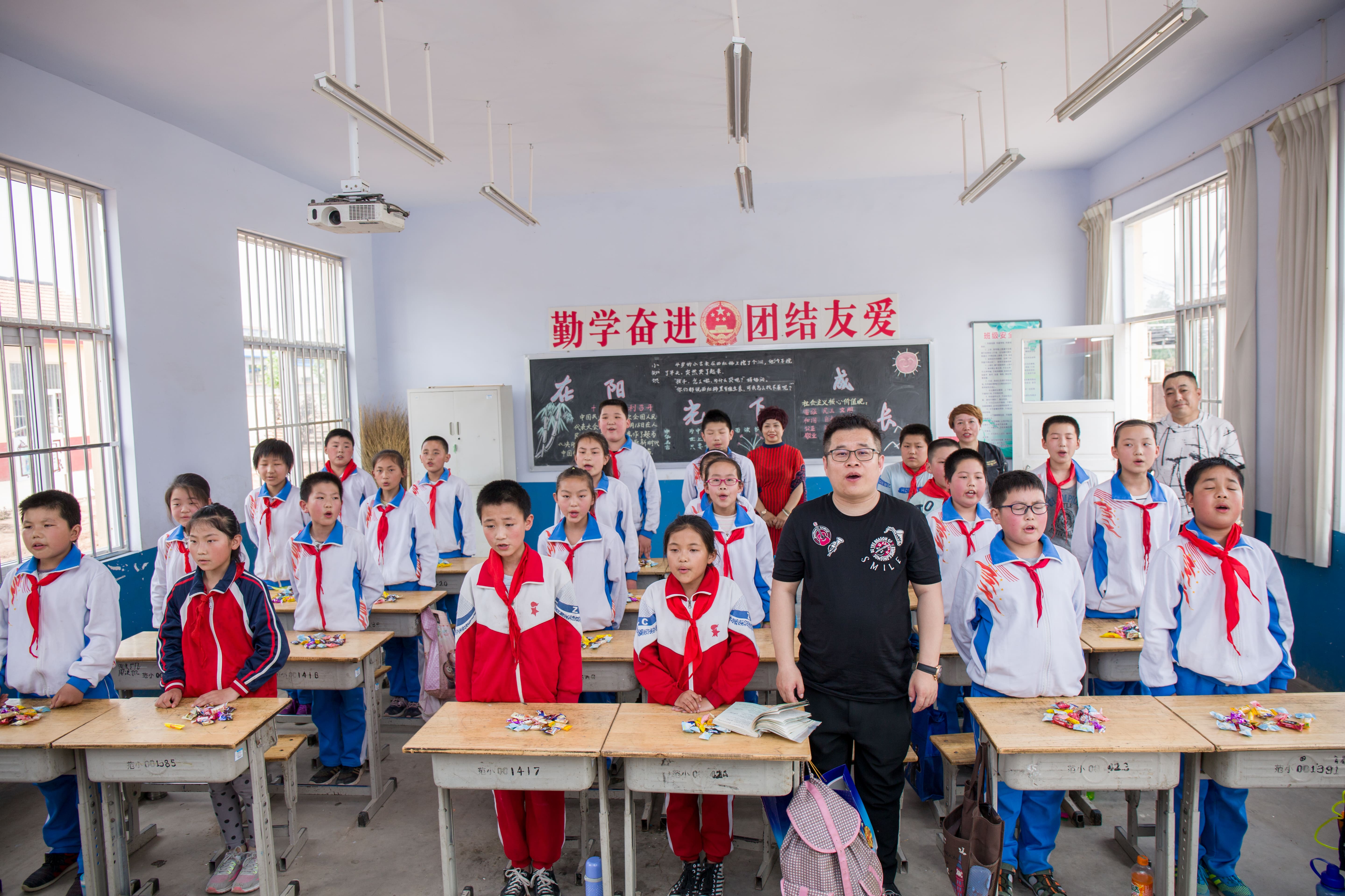 第142所 诸城市贾悦镇范家官庄万搏网_万搏(中国)
鹿永波小学