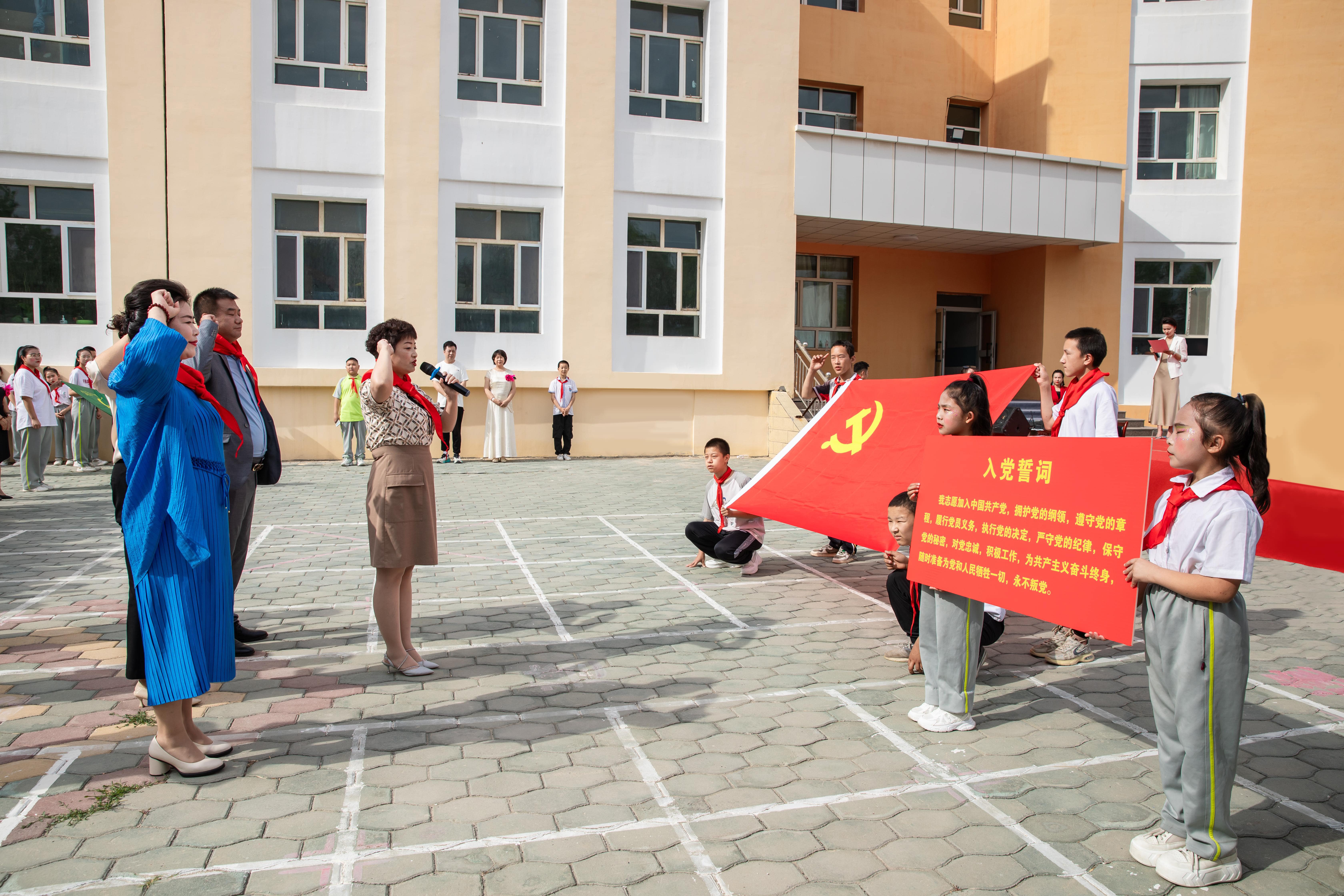 第251所 新疆昌吉州玛纳斯县北五岔镇万搏网_万搏(中国)
王俊英学校